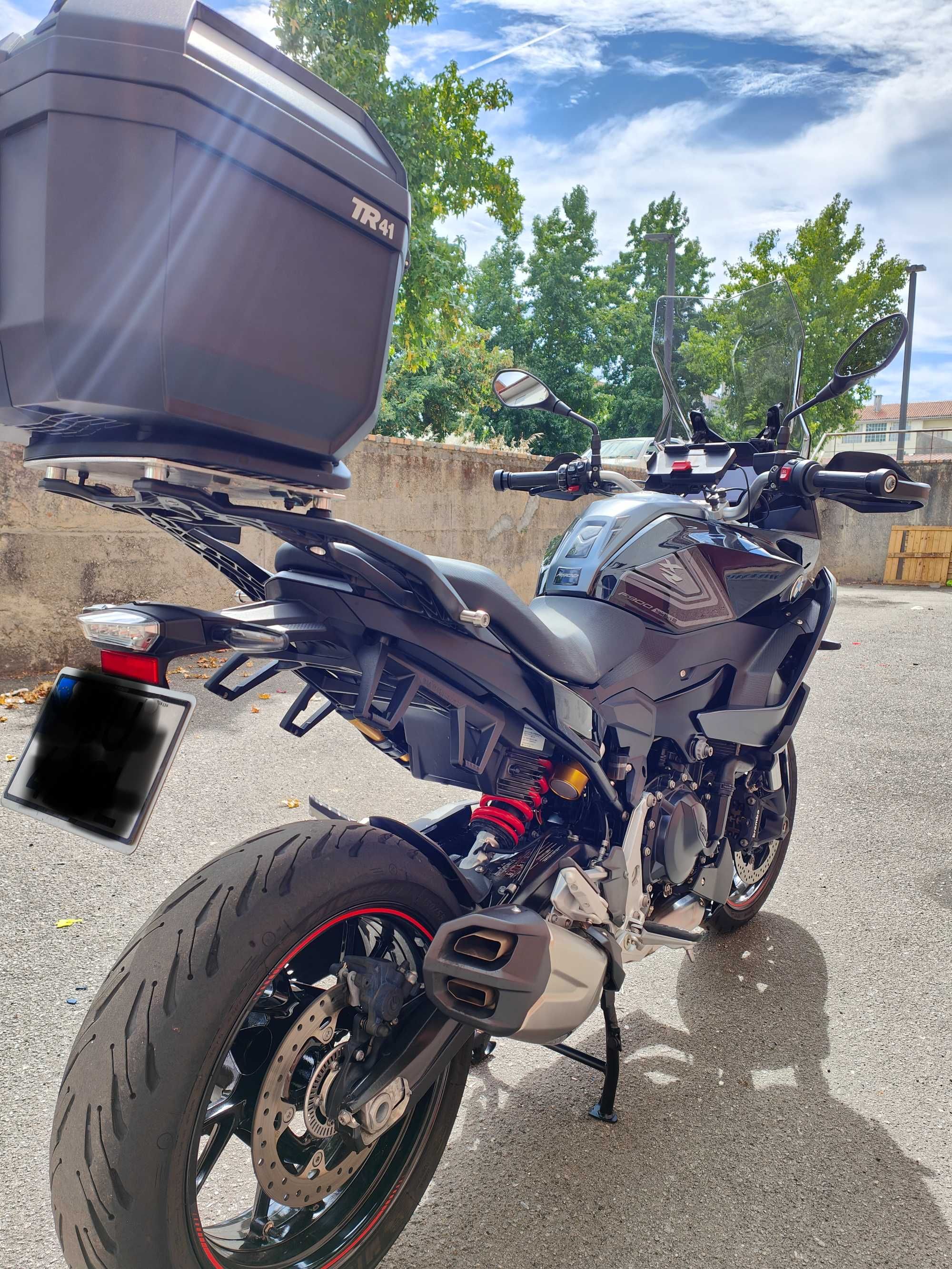 BMW F 900 XR Triple Black Full Extras
