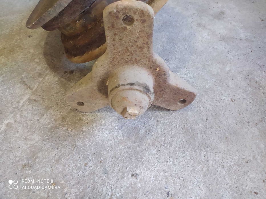 Вісь до причепа.