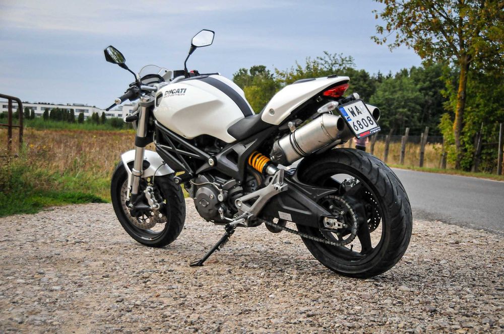 Ducati Monster 696 salon PL