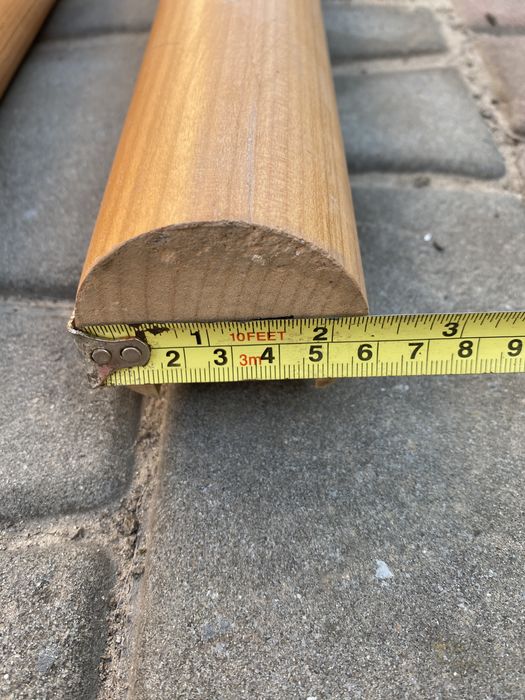 Деревʼяні перила для сходів