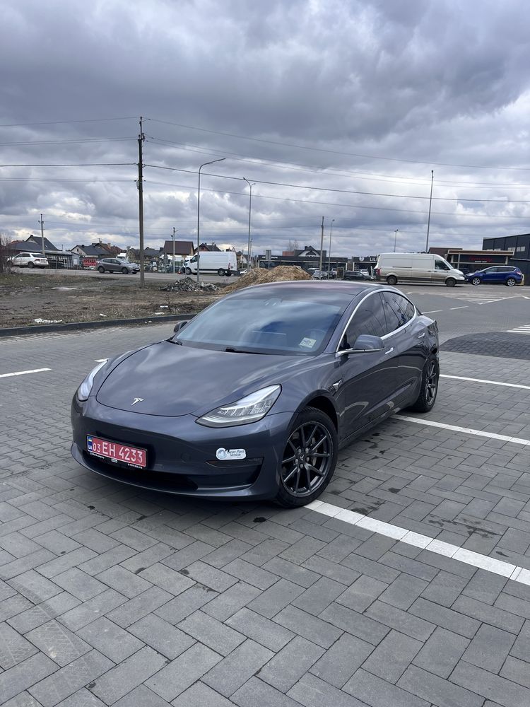 Авто Tesla model 3 2018