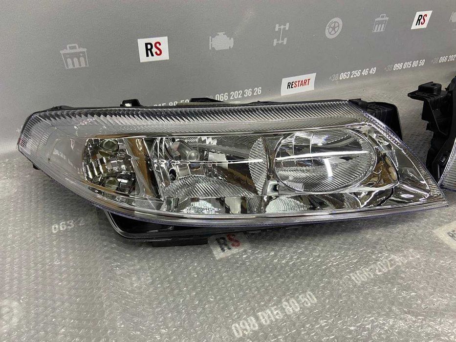 Фара передня, ліва права для Renault Laguna 2 01-05 Рено Лагуна 2