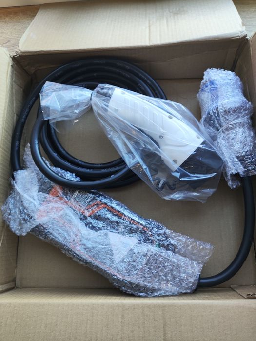 Зарядка для електромобіля FEYREE 3.7 (7.5) кВт Type 2, AC