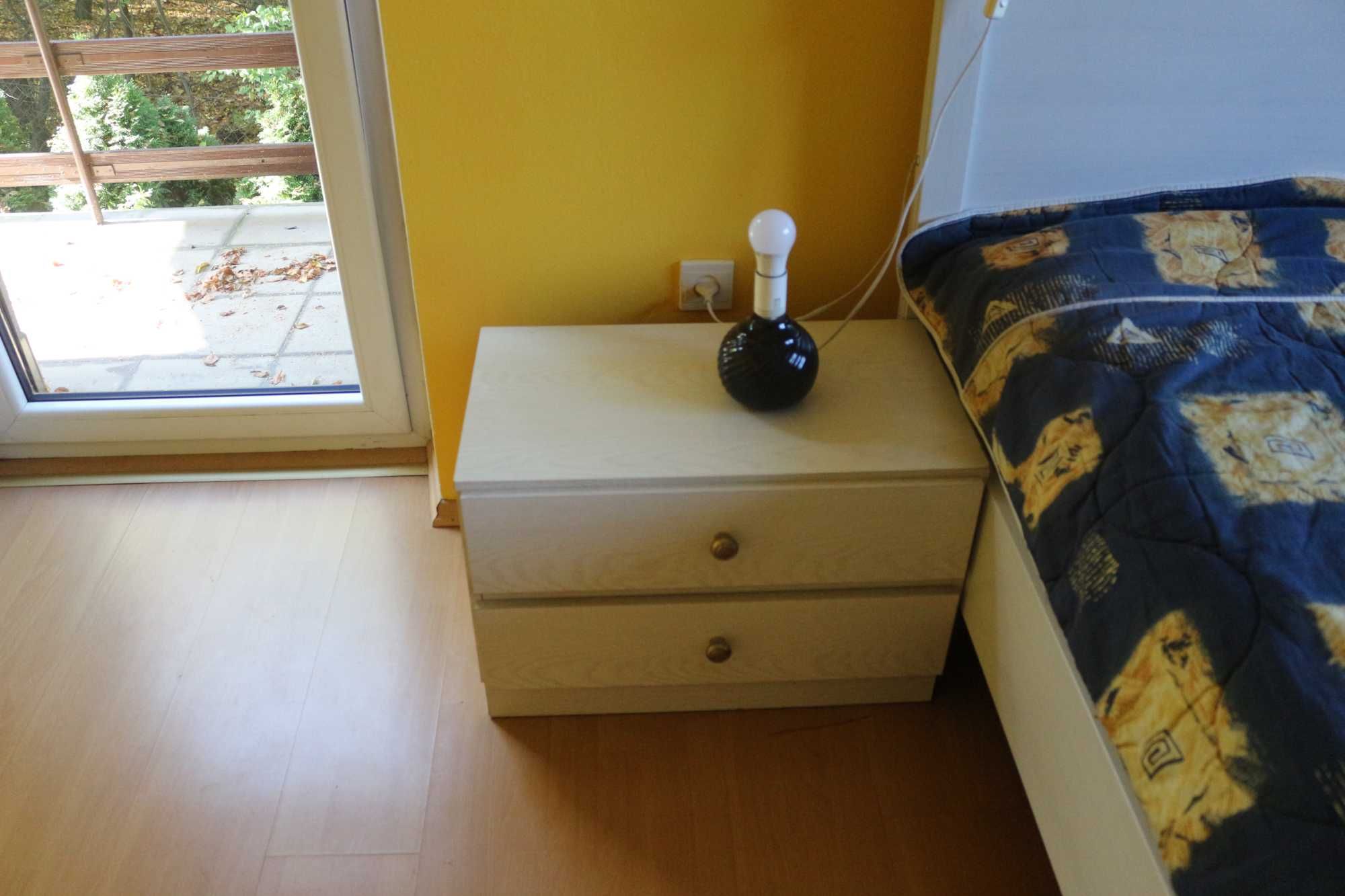 meble,narożnik z funkcją spania,fotel,stolik,komoda i inne