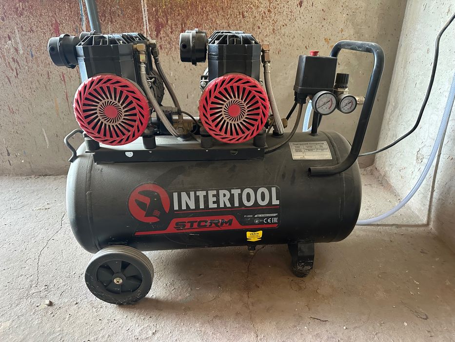 Продам Компресор INTERTOOL PT-0030