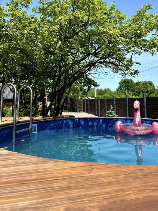 Подобова оренда будинку