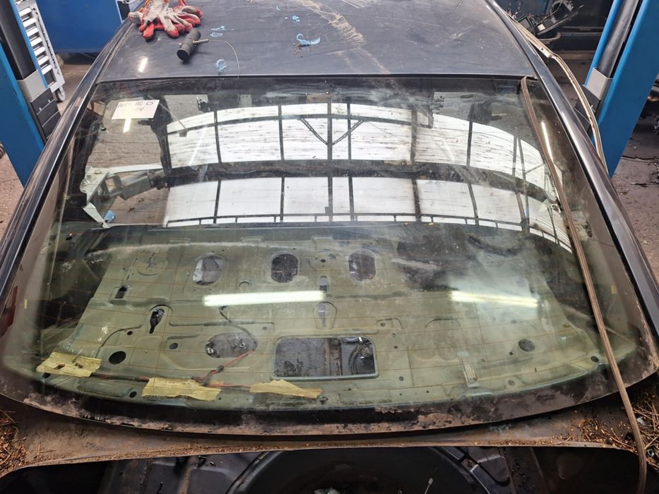 Szyba tył Audi A6 C5 Sedan Szyba tylna A6C5