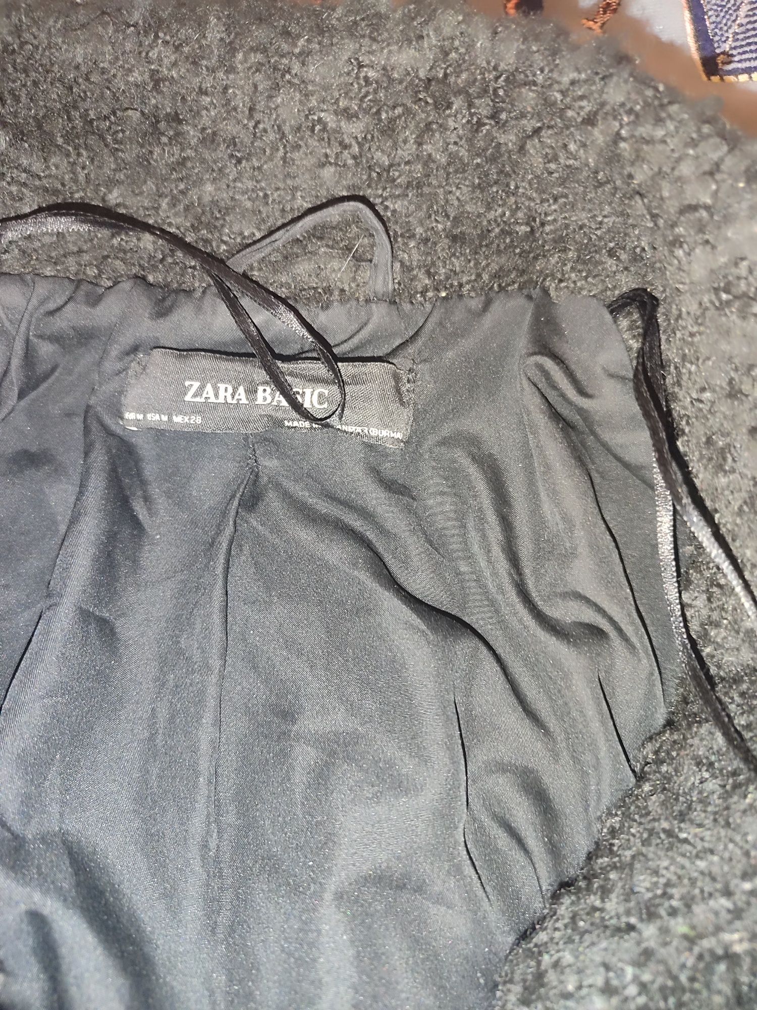 Пальто від Zara легеньке