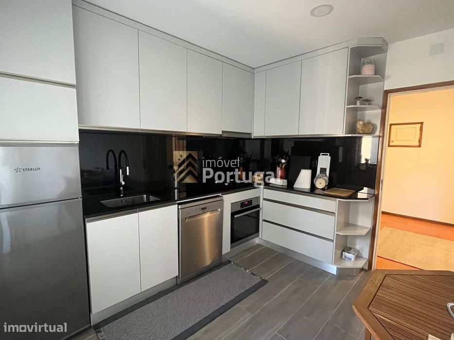 Arrenda Ap. T3 Mobilado, Equipado e Garagem Box