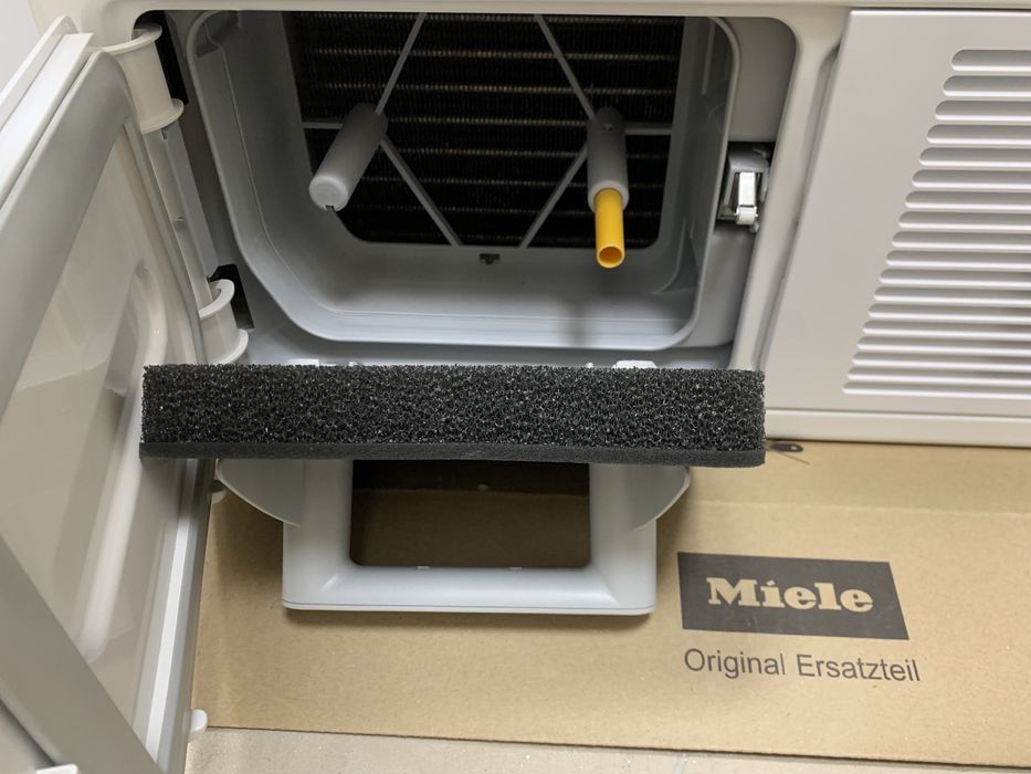 Сушильна машина MIELE PDR 300 HP