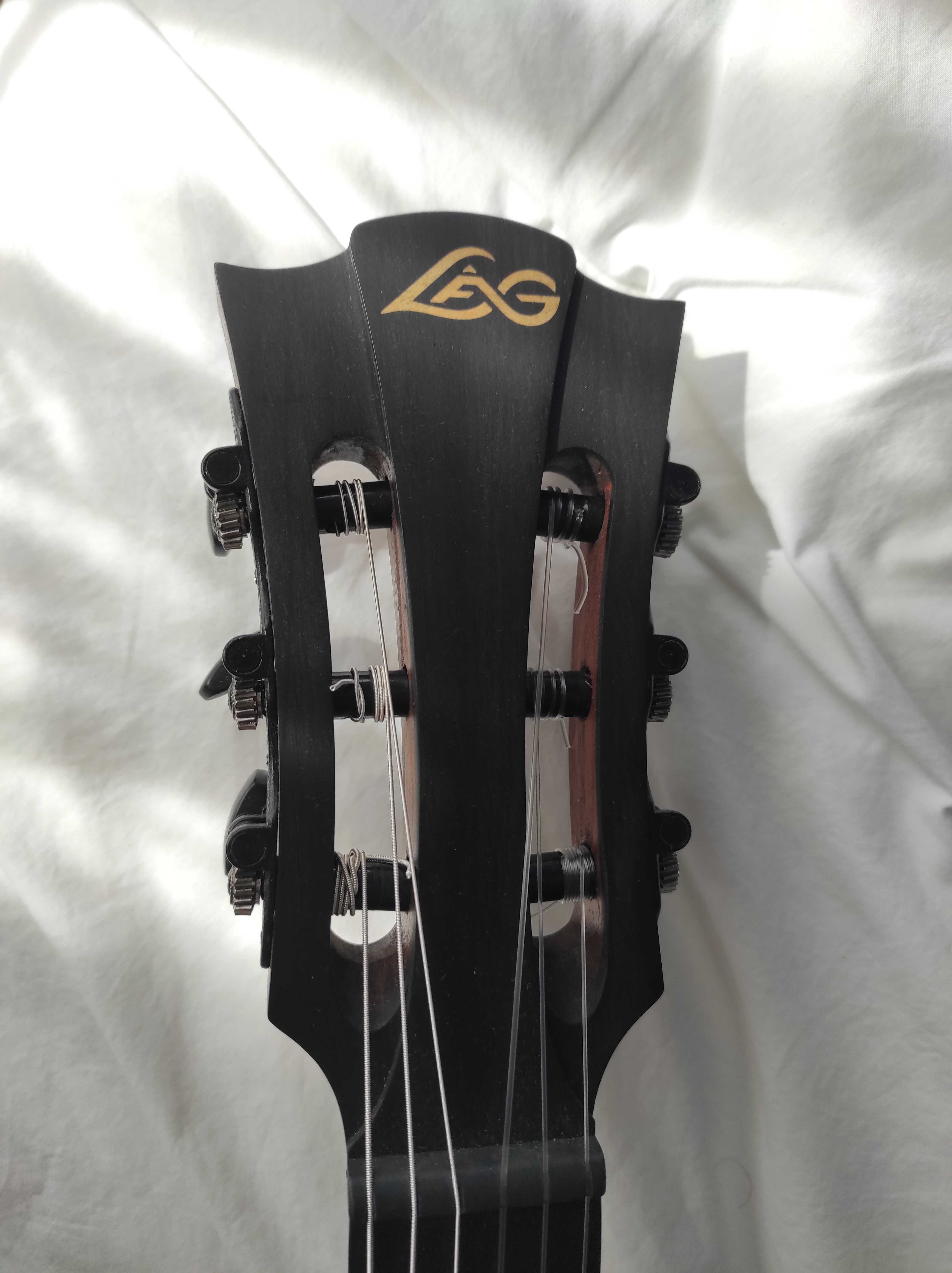 Guitarra LAG Sauvage N ASCE