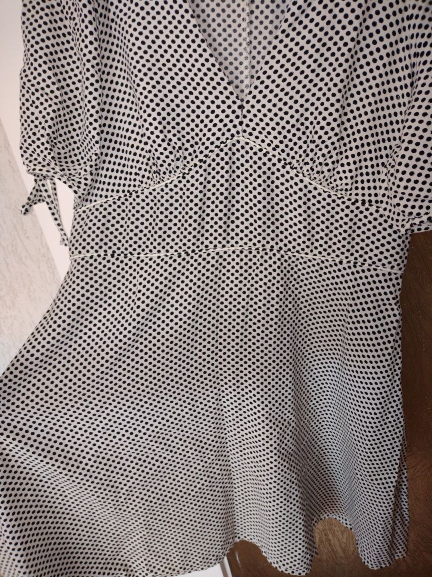 Śliczna sukienka pinap w kropki H&M L