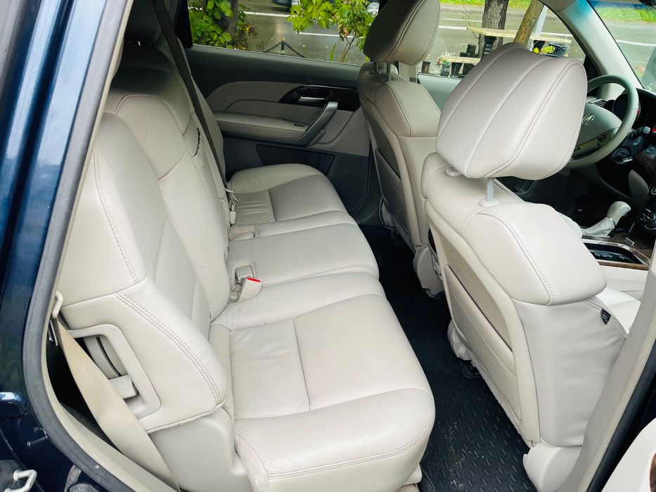 Acura MDX семь мест полная комплектация