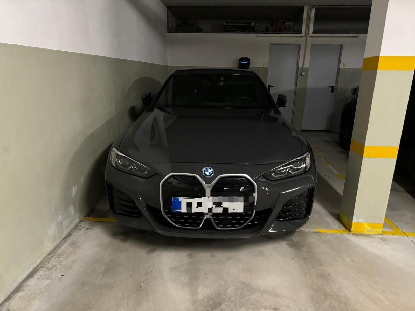Vendo BMW i4 100% elétrico — conforto, potência e tecnologia de ponta