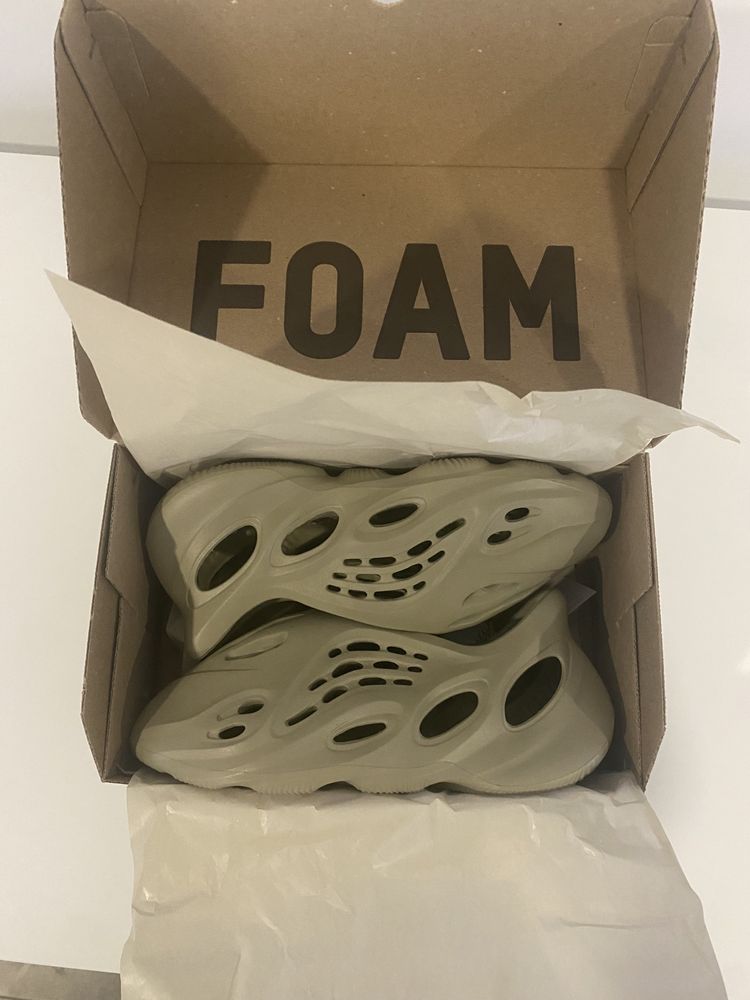 Foam Runner Beje