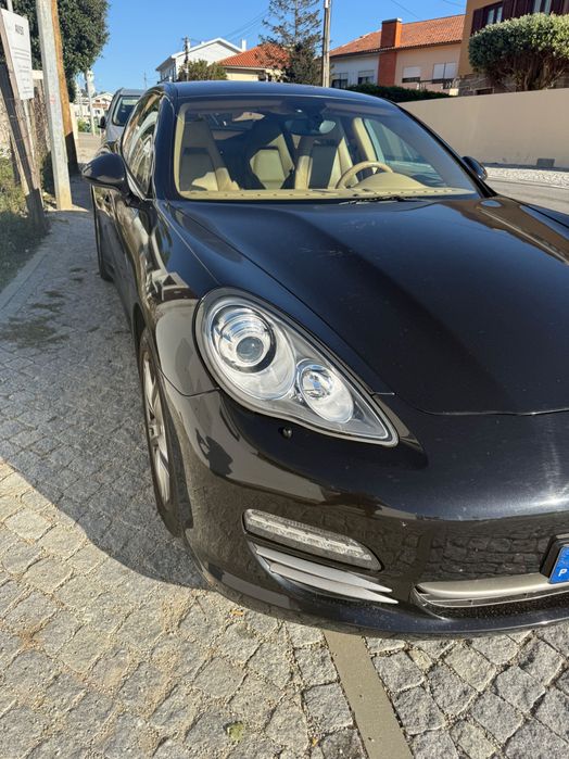 Porche Panamera Platinium Edition