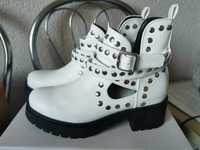 Nowe buty z metką damskie botki workery sztyblety rozmiar 38 39 białe