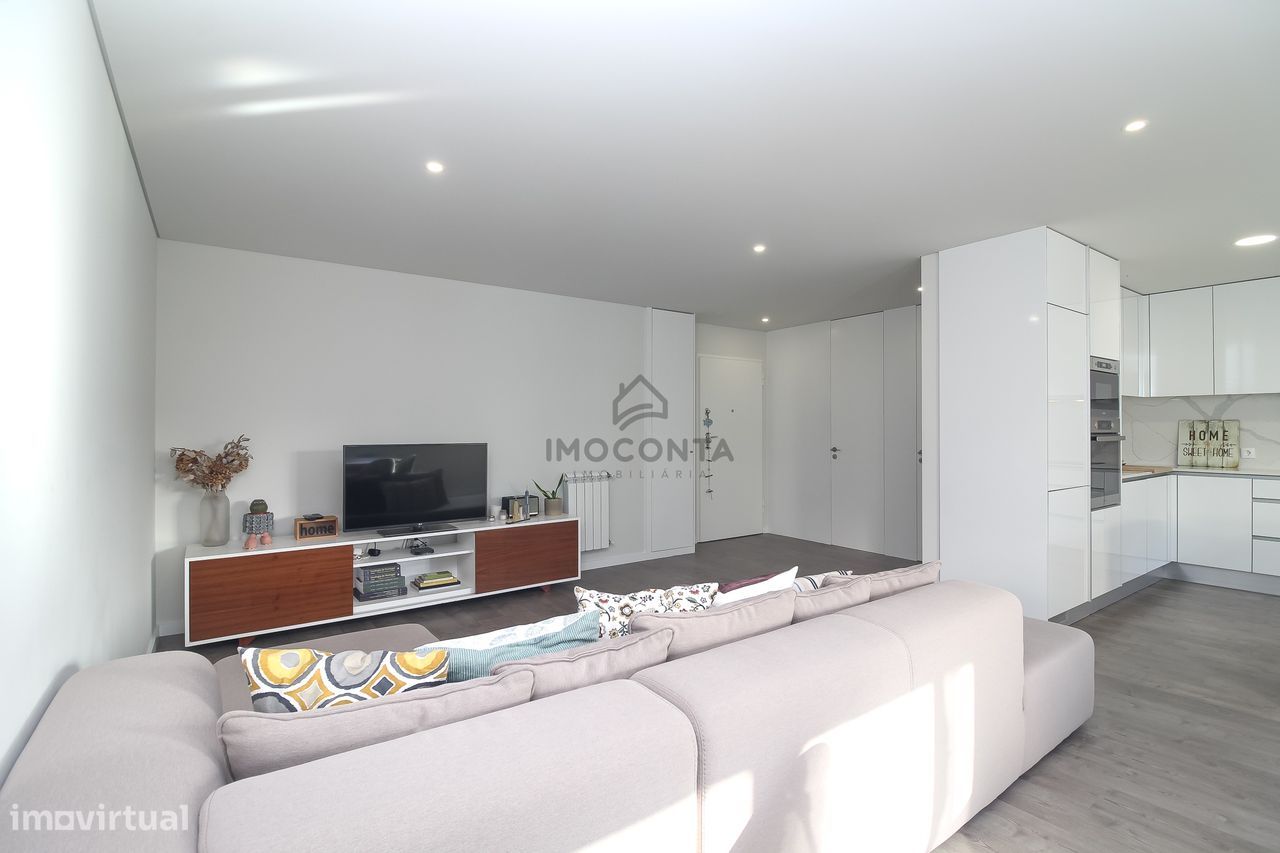 T2 de LUXO Cond. Fechado Neo Vallis Valongo