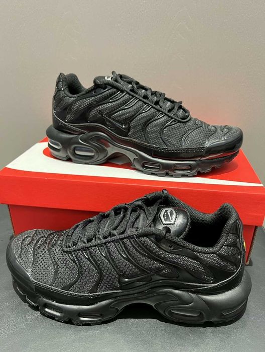 Buty sportowe Nike Air Max TN Plus Black R.43