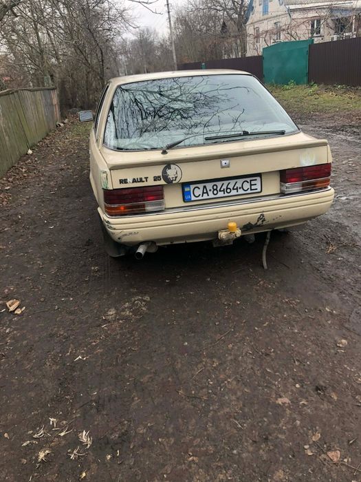Продам . Авто в гарному стані. Об'єм 2.0 газ . Бензин. 1988.р ціна1200
