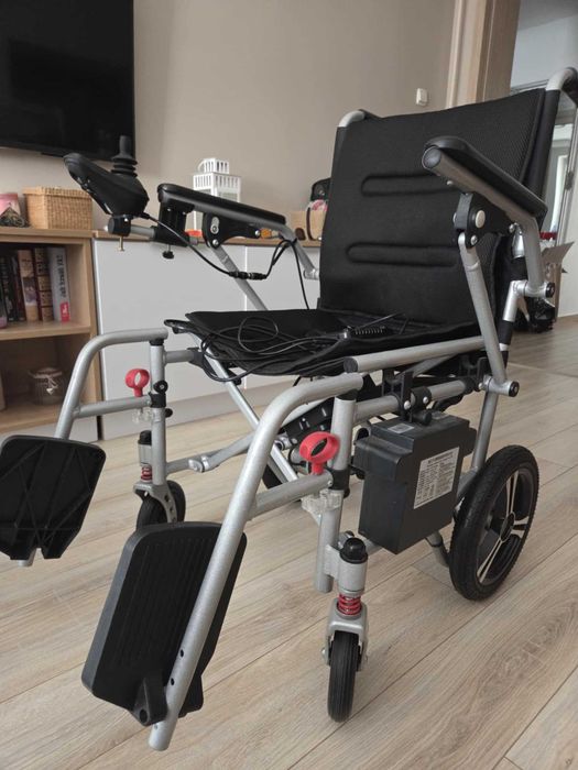 Wózek inwalidzki elektryczny