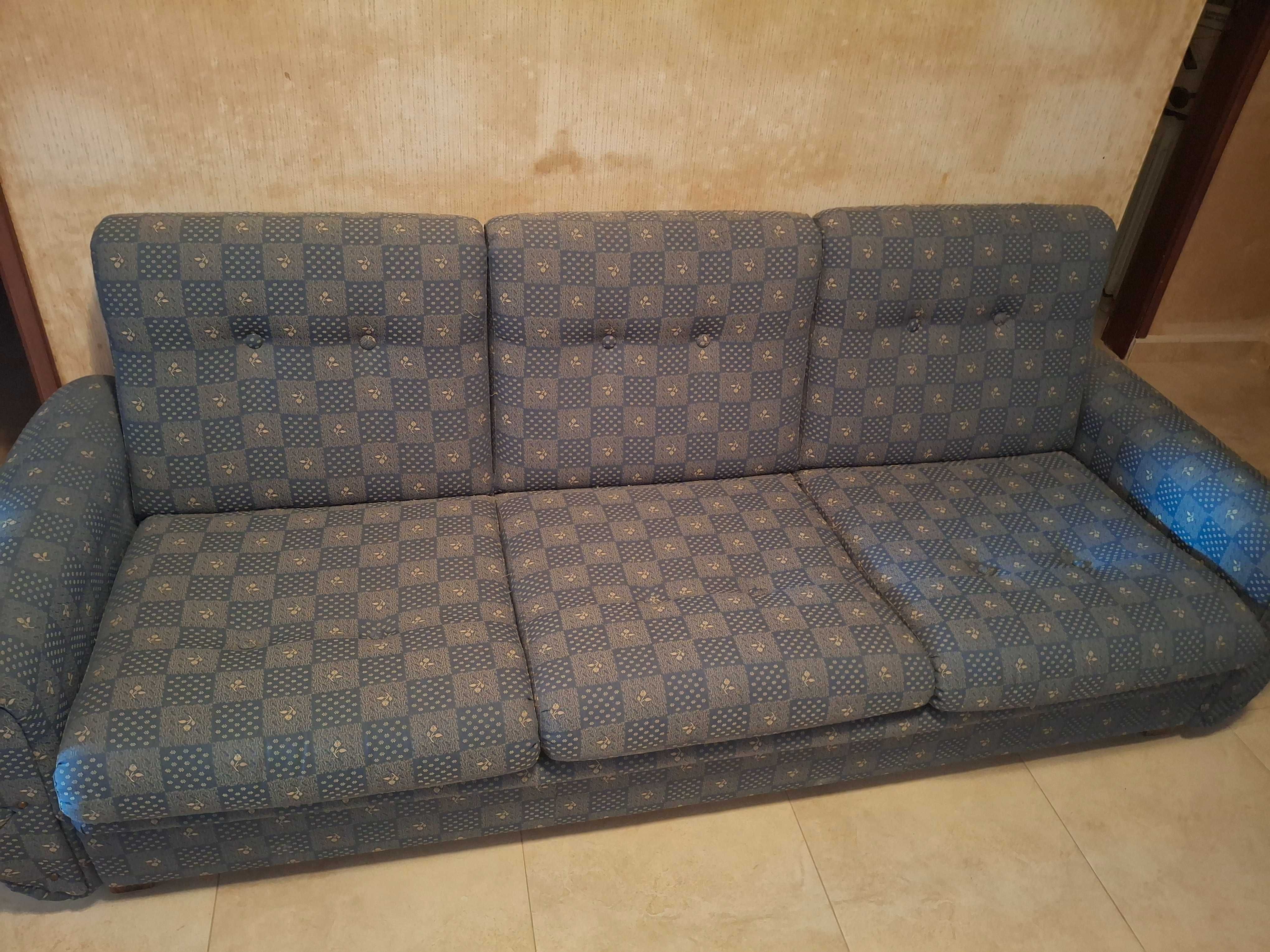Sofa cama como novo e 2 individuais