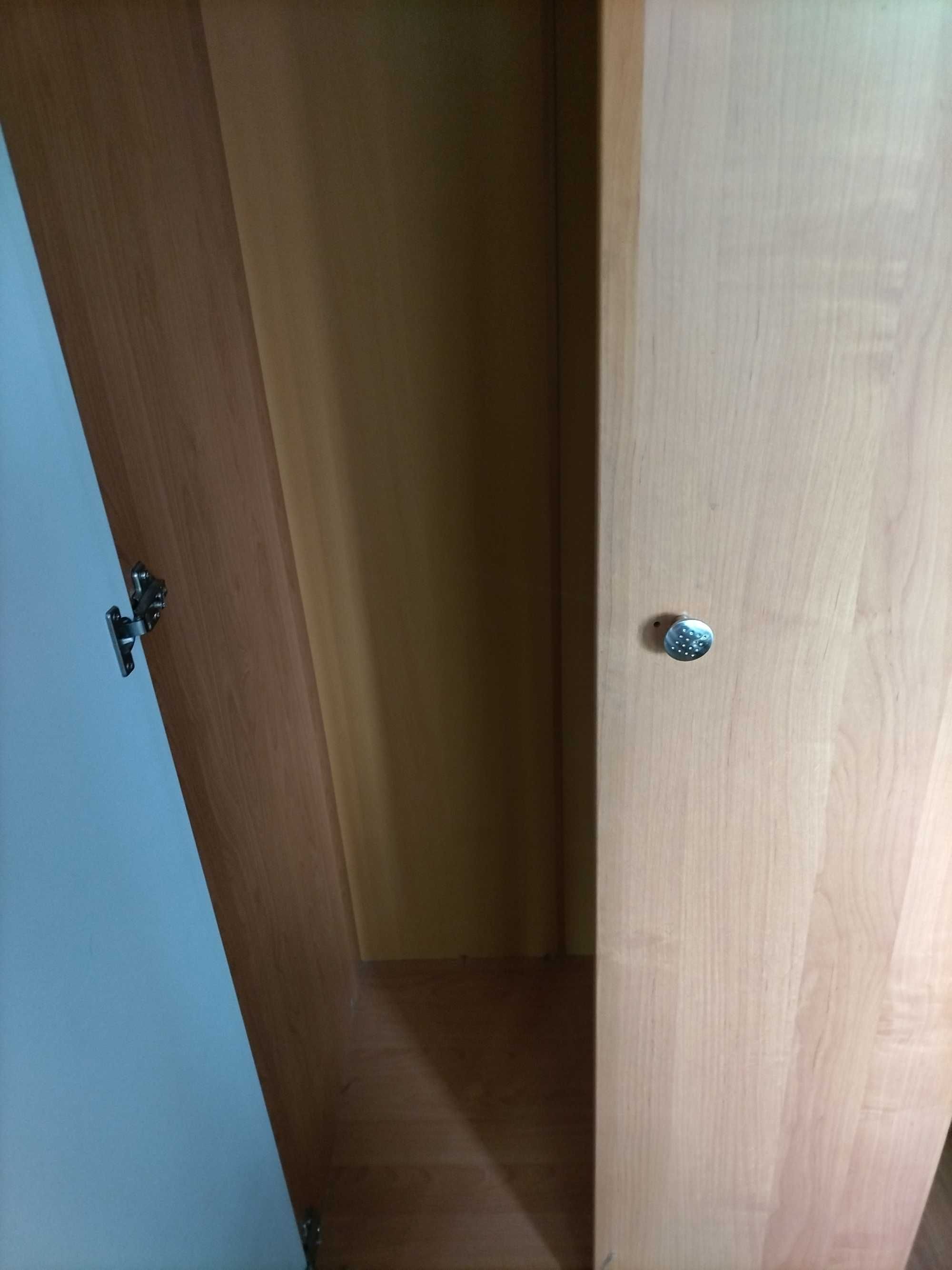 Szafa z półką górną