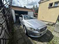 Jaguar XJ Premium lexury 3.0 Diesel V6 275km na czesci srebrny