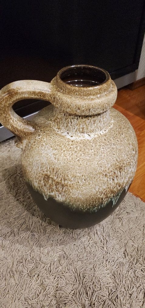 Керамічний глечик ваза