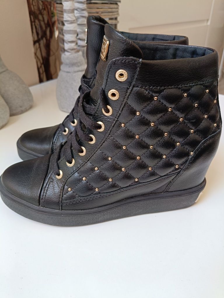 Sprzedam buty Guess