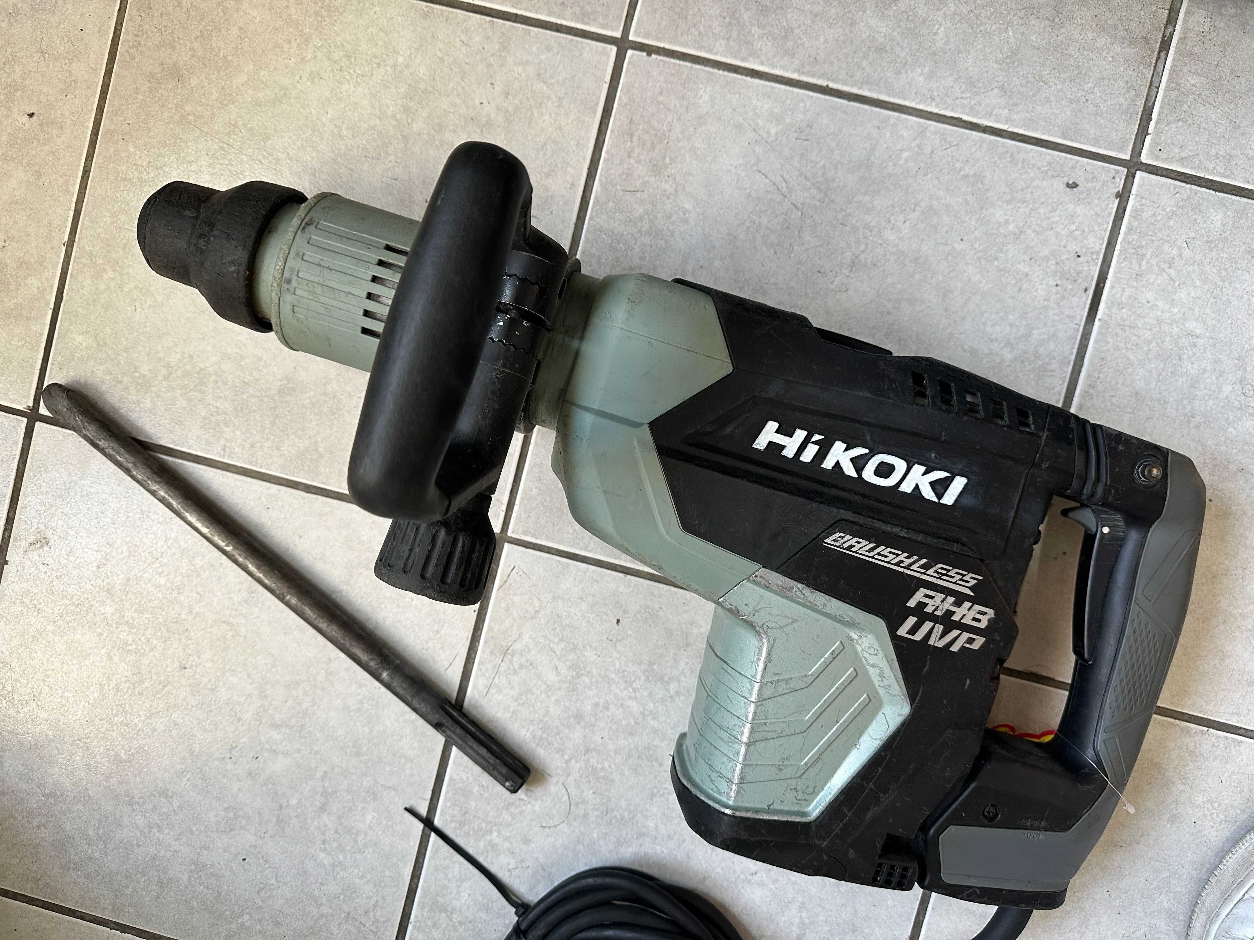 Młot Udarowy Hikoki DH 40 MEY Zestaw Dłuta