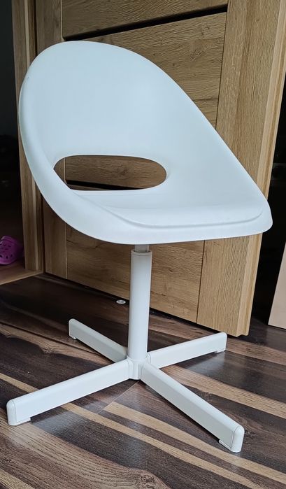 Krzesło obrotowe do biurka 2 sztuki..