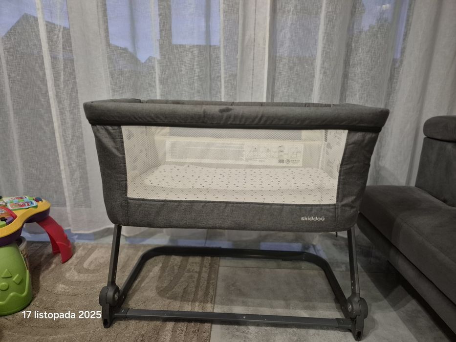 Łóżeczko dostawka niemowlęcego