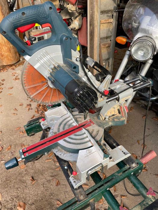 Piła ukosowa ukośnica BOSCH GCM 800 + stół + tarcza CMT