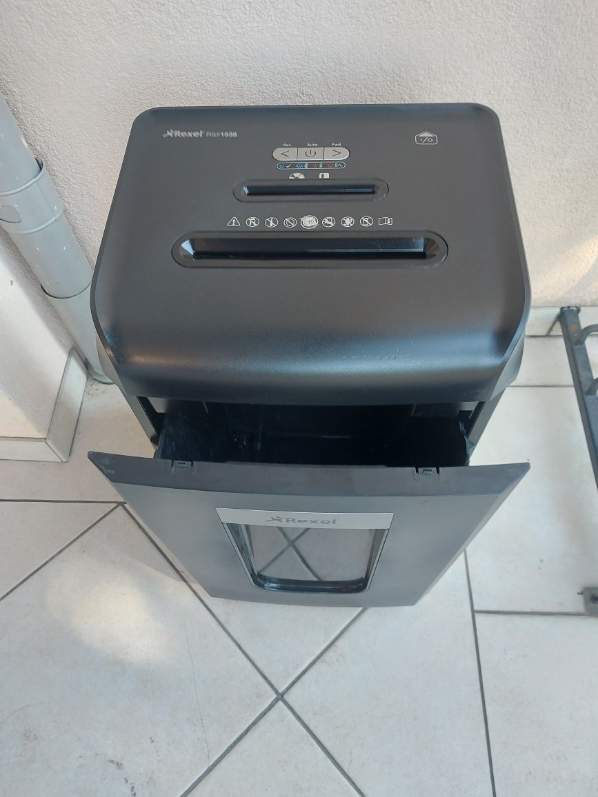REXEL Pro Max RSX 1538 niszczarka dokumentów, papieru profesjonalna