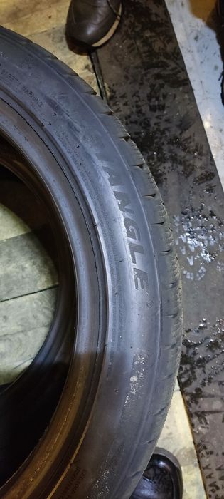 Зимние шины 225/45/R17 triangle практически в новом состоянии!