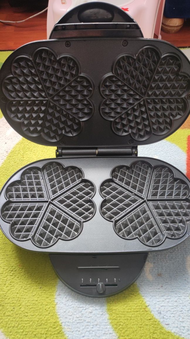 Вафельниця Tefal