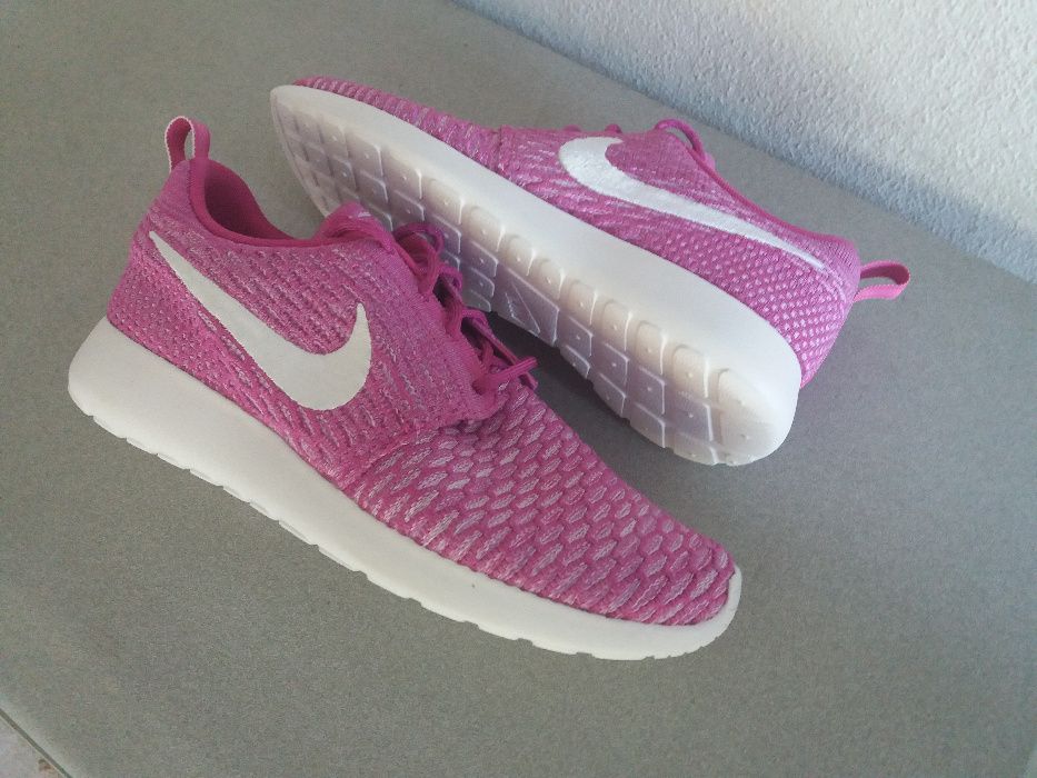 Nike Rosherun Flyknit n.º 40,5 - NOVAS e ORIGINAIS