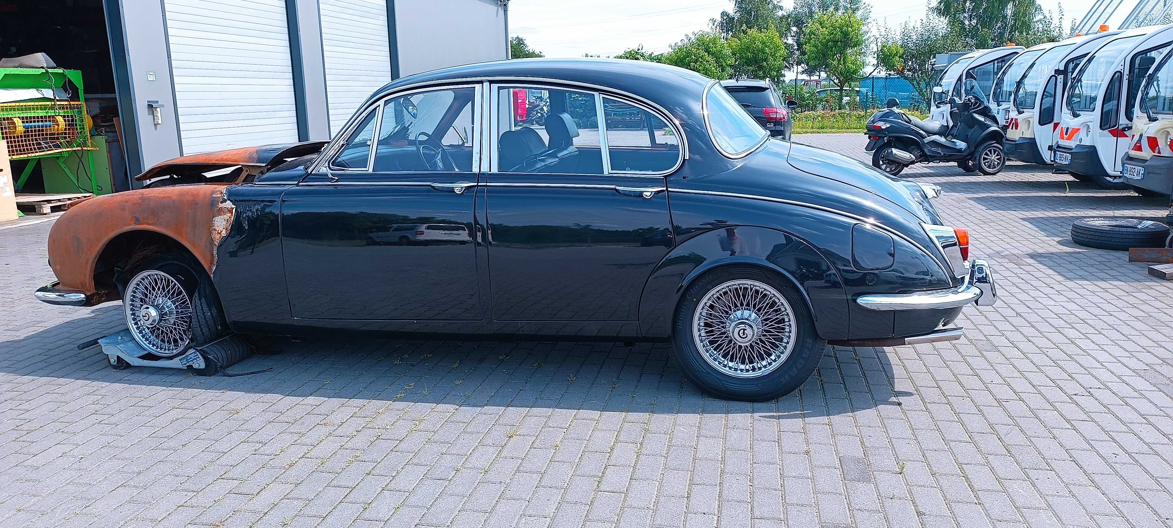 Daimler MKII 250 v8 Jaguar