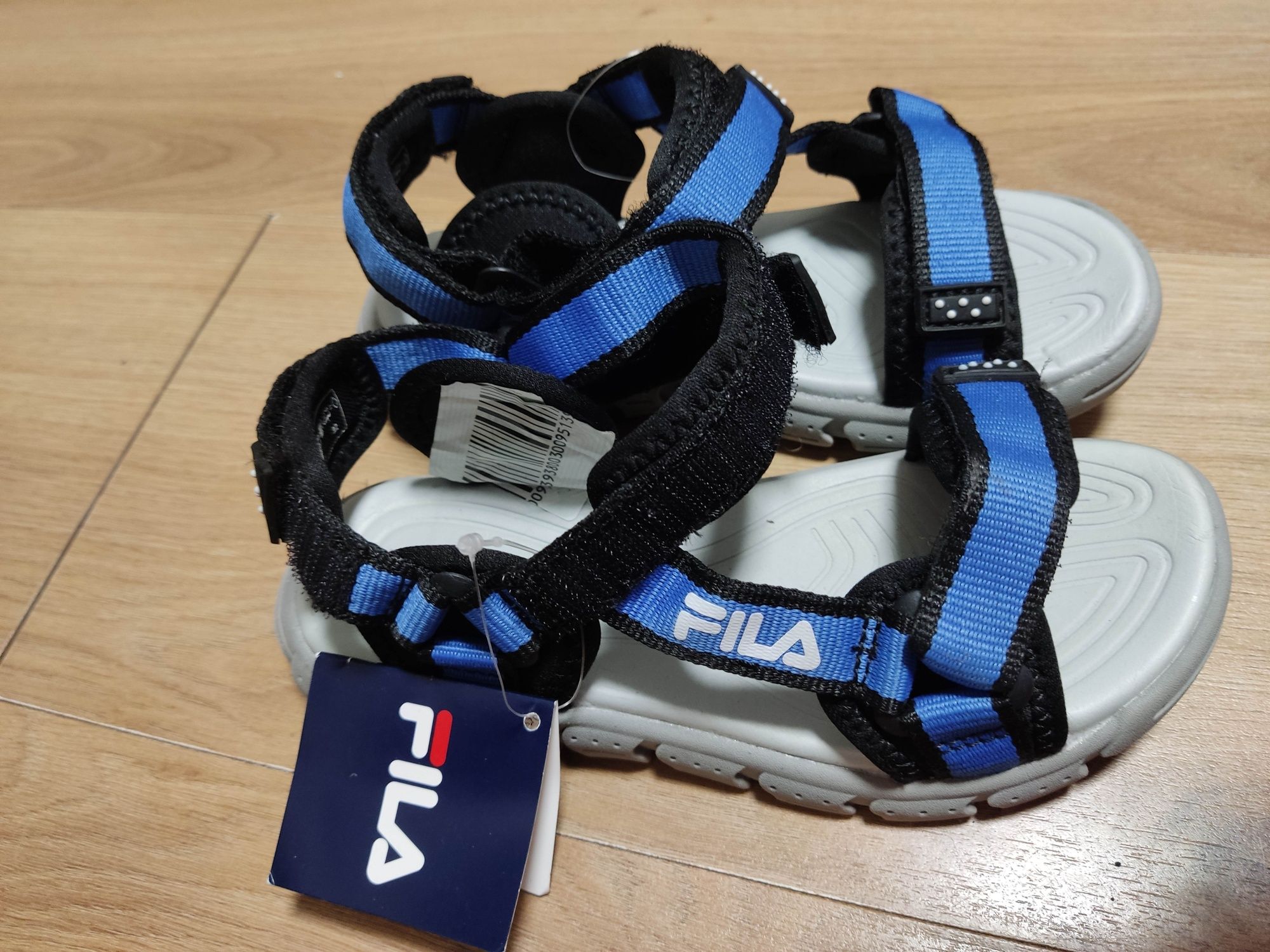 Босоніжки Fila нові 30 розмір, устілка 20см