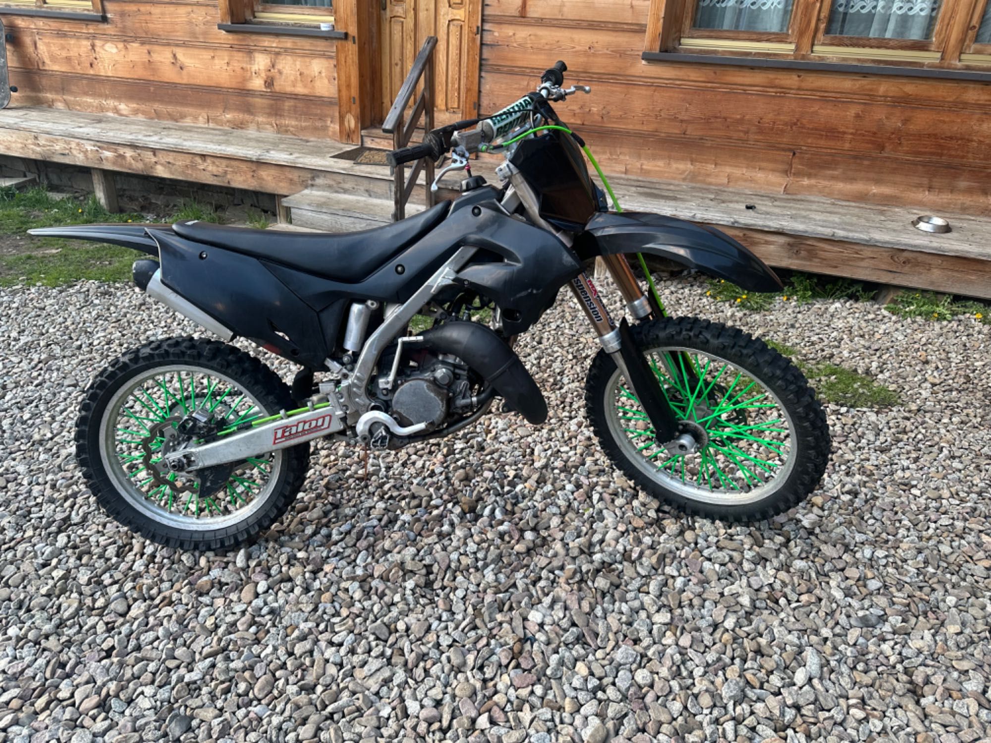 Kawasaki kx 125.