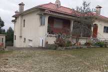 Moradia T3+3 no Buçaco com 1240m2 de terreno