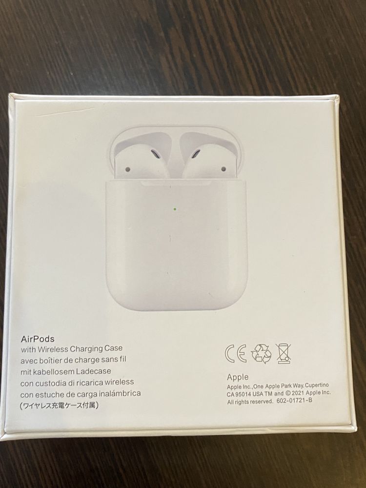 Airpods 2 with Wireless charging case