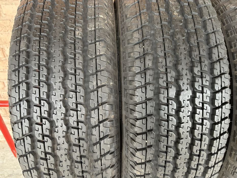 Комплект всесезоних шин 255/70R18 Bridgestone