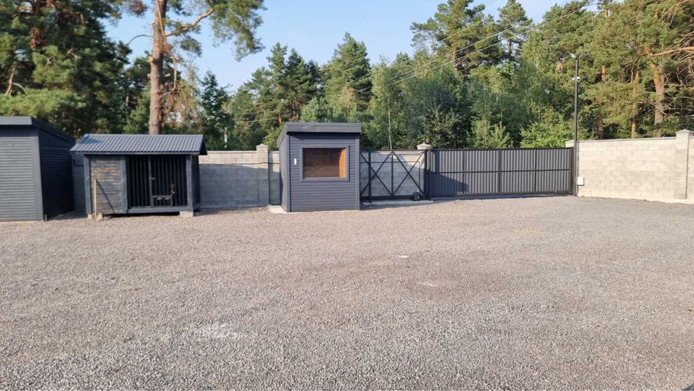 Продам ділянку під комерцію  . Сарни . Варшавська траса . Фасад