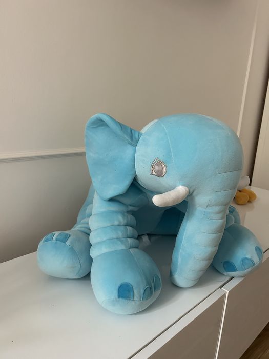 Niebieski duzy slon maskotka