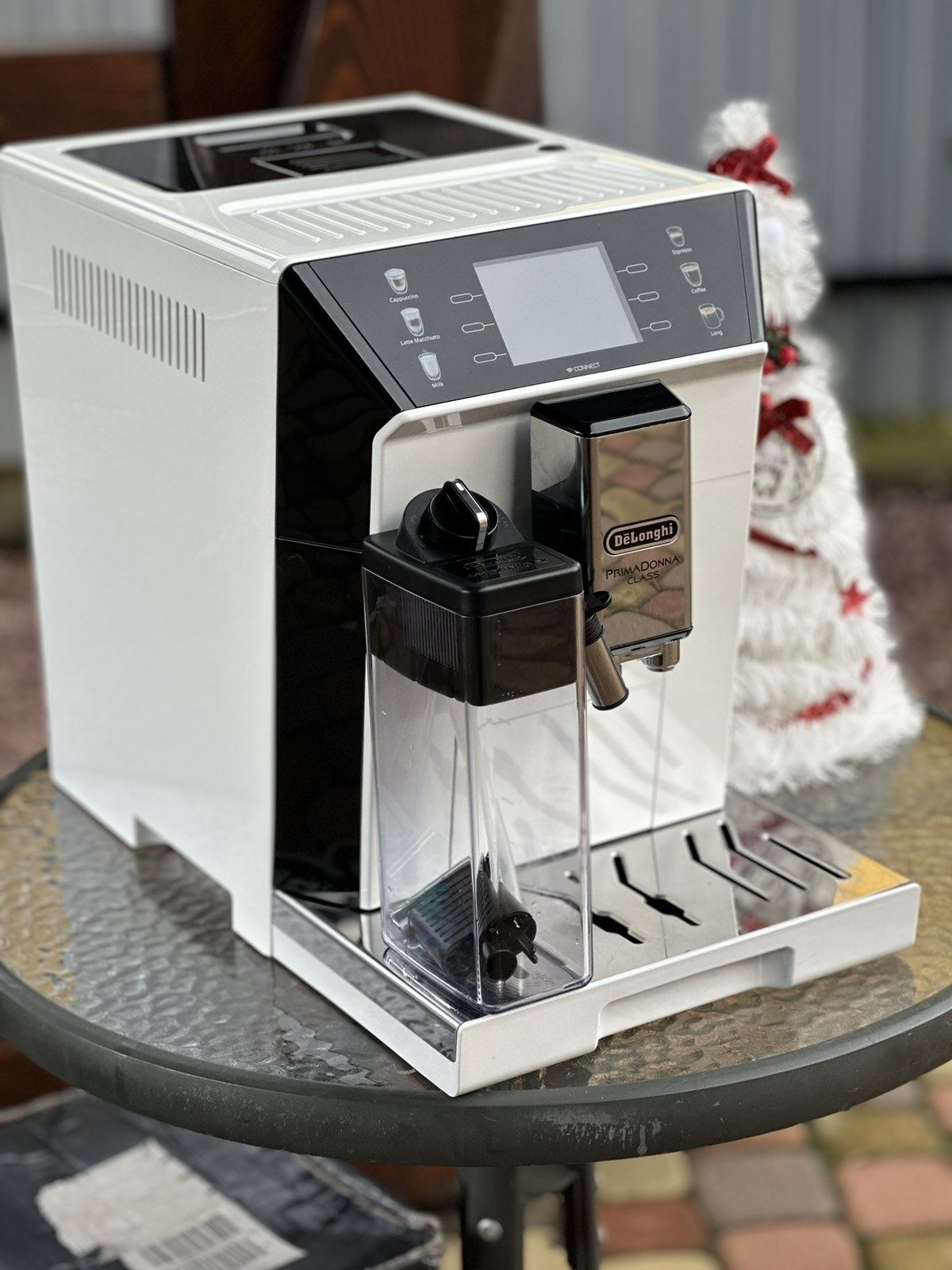 Кавомашина DeLonghi  PrimaDonna Class ECAM 550.65W