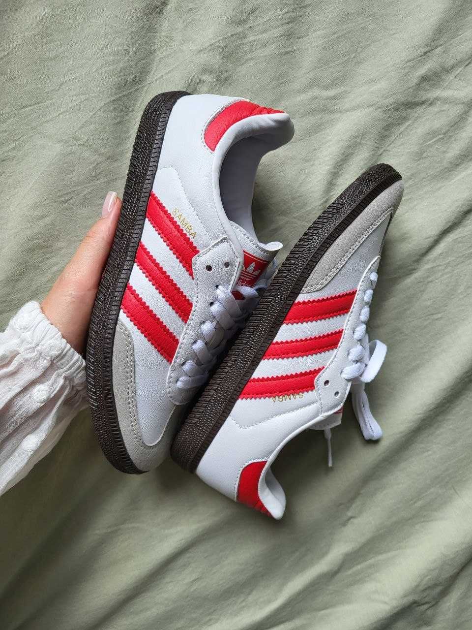 Adidas Samba Red --- є інші кольори