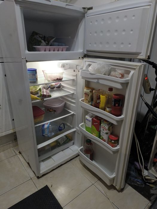 Frigorífico 140x55x53