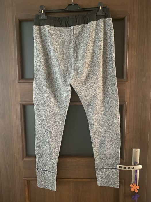 Spodnie dresowe szare Zara